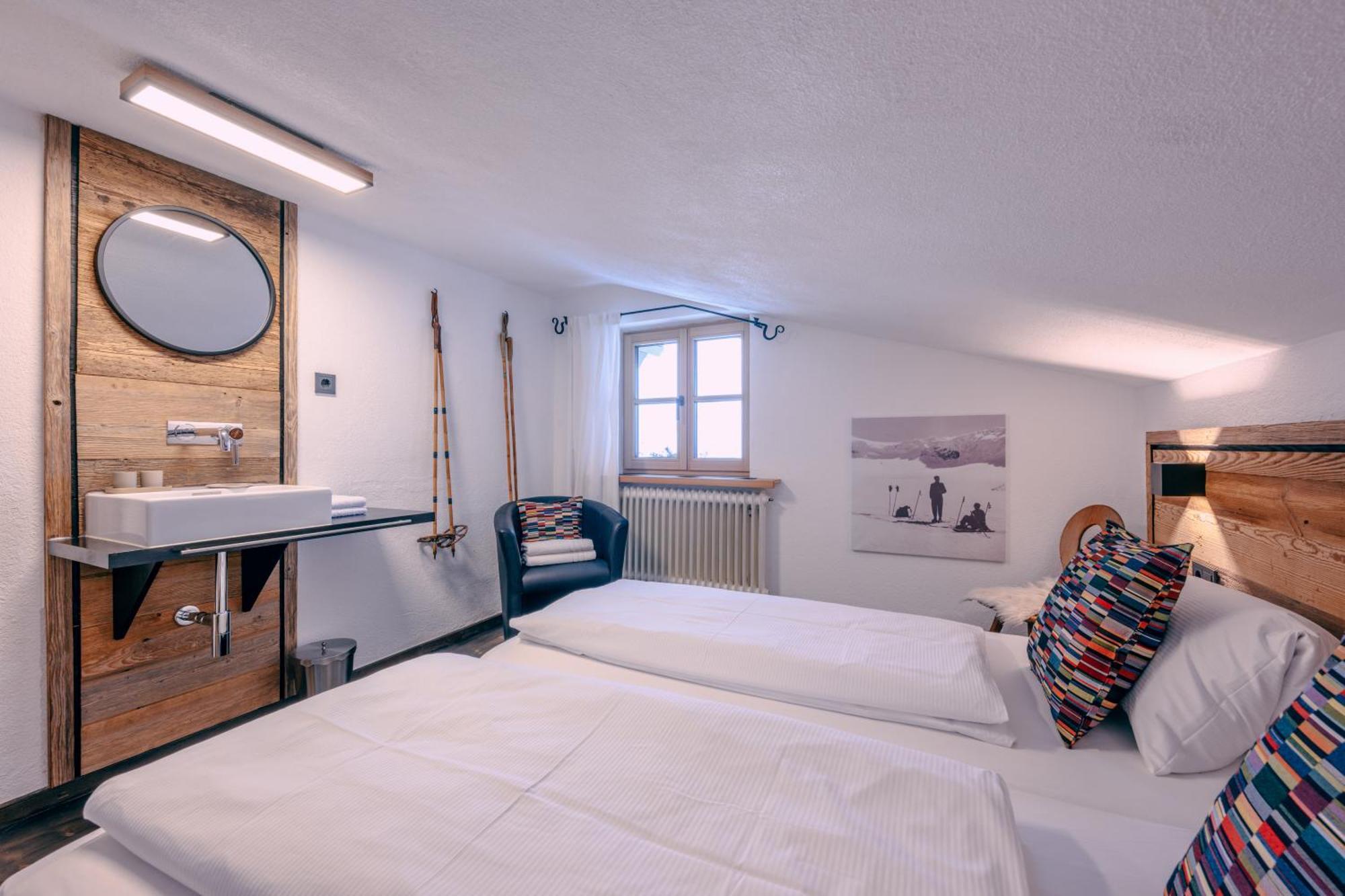 Haus Richard Falch - Inklusive Kostenloser Premium-Sommerkarte St. Anton am Arlberg Zewnętrze zdjęcie