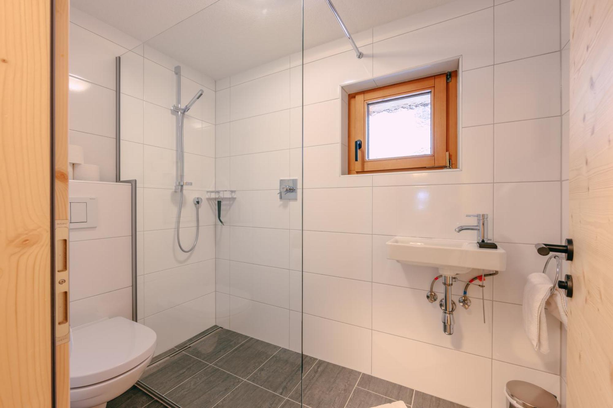 Haus Richard Falch - Inklusive Kostenloser Premium-Sommerkarte St. Anton am Arlberg Zewnętrze zdjęcie