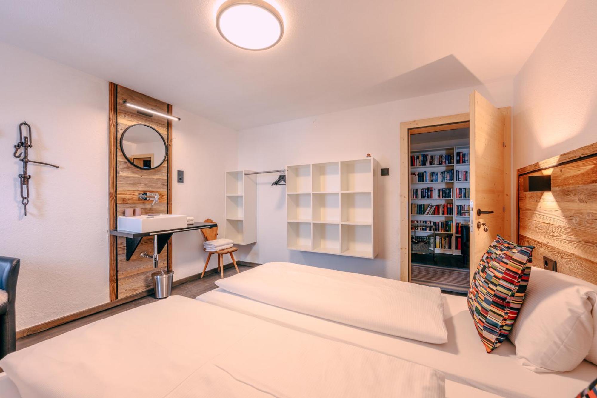 Haus Richard Falch - Inklusive Kostenloser Premium-Sommerkarte St. Anton am Arlberg Zewnętrze zdjęcie
